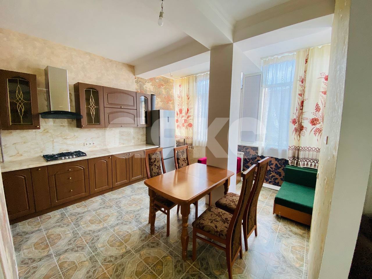 Фото №1: 2-комнатная квартира 49&nbsp;м², 3/5&nbsp;эт. - Сочи, Центральный, Донская, мкр. СТ Прохлада, ул. Тимирязева, 5