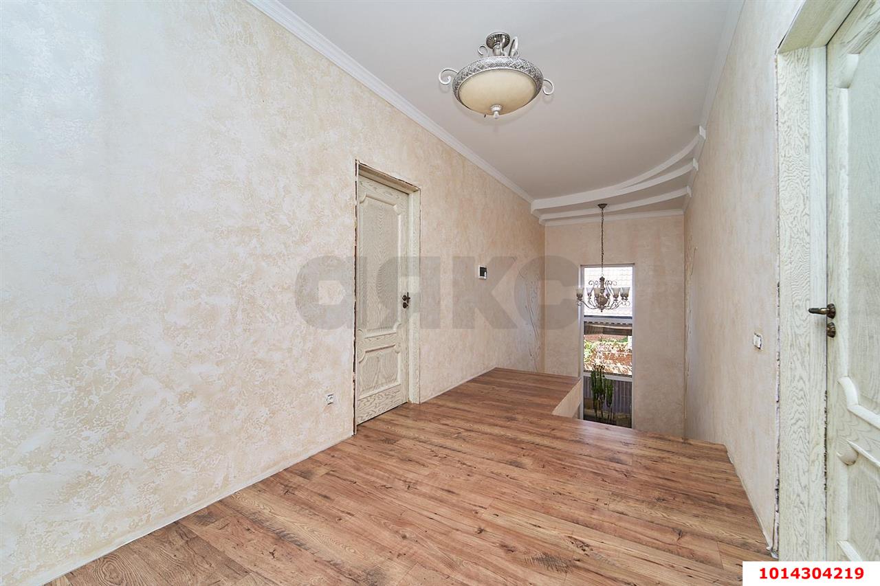 Фото №16: Дом 238&nbsp;м² + 5.2&nbsp;сот., 2&nbsp;эт. - Тахтамукай, мкр. Европейская Деревня, ул. Майкопская, 9