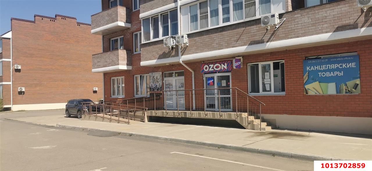Фото №2: Торговое помещение 113&nbsp;м², 1/3&nbsp;эт. - Краснодар, Прикубанский внутригородской округ, мкр. ЖК Британия-2, ул. Генерала Петрова, 43/2