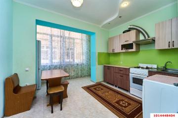 Фото №1: 2-комнатная квартира 45 м², 1/3 эт. - Краснодар, мкр. Завод Радиоизмерительных Приборов, ул. Российская, 383