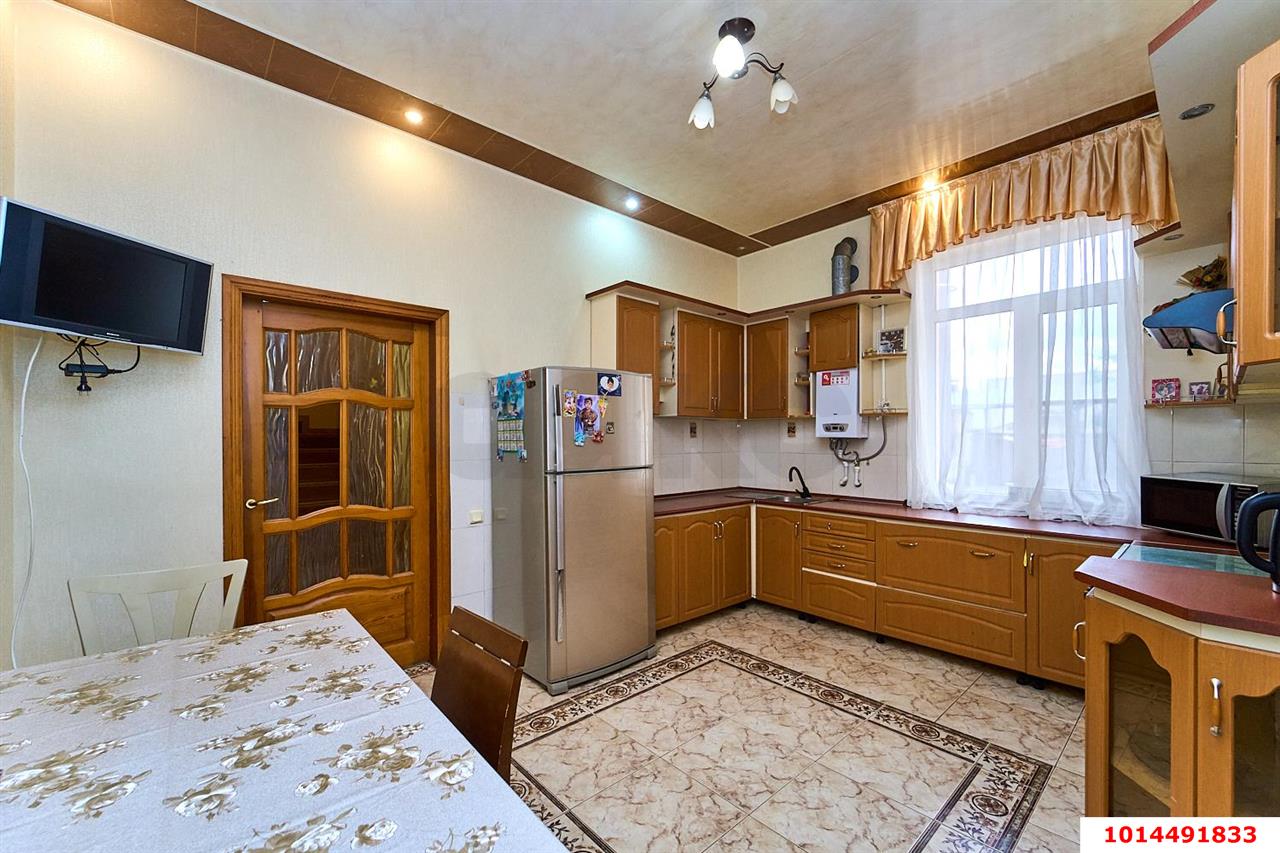 Фото №4: Дом 279&nbsp;м² + 6&nbsp;сот., 3&nbsp;эт. - Краснодар, Центральный внутригородской округ, мкр. Дубинка, ул. КИМ, 100