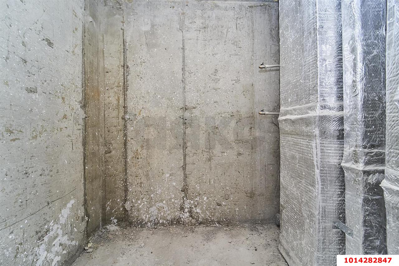 Фото №5: 2-комнатная квартира 38&nbsp;м², -1/5&nbsp;эт. - Знаменский, Карасунский внутригородской округ, мкр. жилой комплекс Первомайский, ул. Первомайская, 36/1