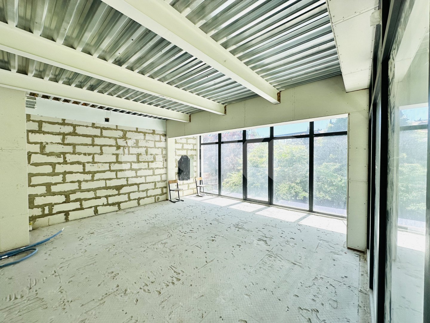 Фото №2: Апартаменты 57&nbsp;м², 3/8&nbsp;эт. - Сочи, Хостинский, мкр. Светлана, ул. Яна Фабрициуса, 33