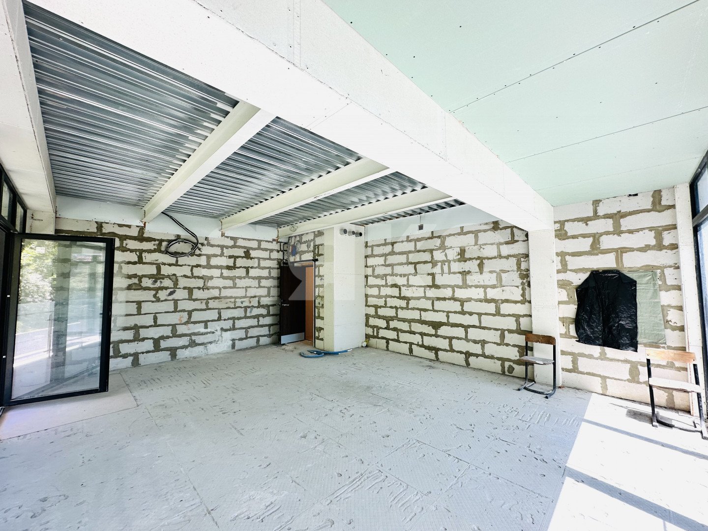 Фото №6: Апартаменты 57&nbsp;м², 3/8&nbsp;эт. - Сочи, Хостинский, мкр. Светлана, ул. Яна Фабрициуса, 33