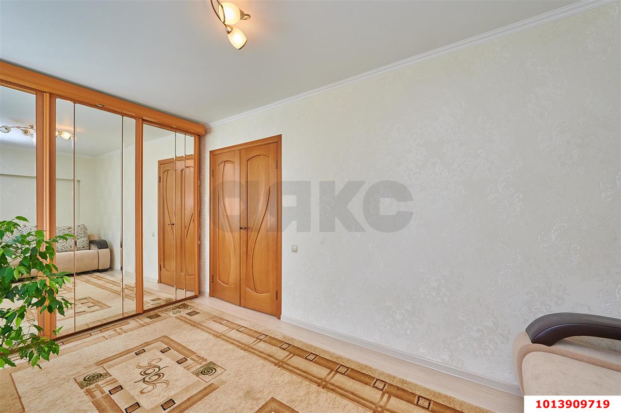 Фото №5: 3-комнатная квартира 80&nbsp;м², 1/2&nbsp;эт. - Берёзовый, Прикубанский внутригородской округ, п. Лекраспром, ул. Археолога Веселовского, 22/1