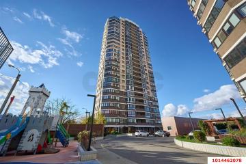 Фото №1: 1-комнатная квартира 39 м², 22/25 эт. - Краснодар, мкр. ЖК На Высоте, ул. Каляева, 263/4