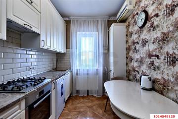 Фото №1: 4-комнатная квартира 100&nbsp;м², 4/4&nbsp;эт. - Яблоновский, ул. Советская, 6