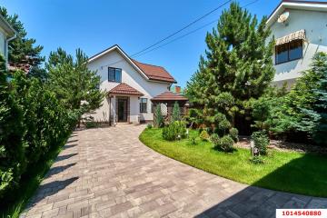 Фото №1: Дом 184&nbsp;м² + 4&nbsp;сот., 2&nbsp;эт. - Краснодар, мкр. Завод Радиоизмерительных Приборов, ул. Белозёрная, 43