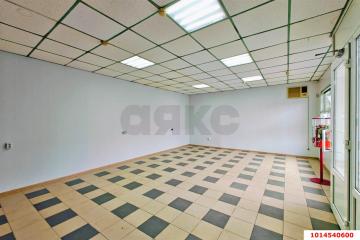 Фото №1: Торговое помещение 50&nbsp;м², 1/1&nbsp;эт. - Краснодар, мкр. Камвольно-суконный Комбинат, ул. Сормовская, 14