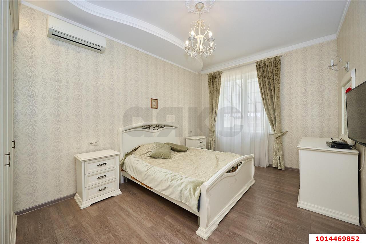 Фото №5: Дом 180&nbsp;м² + 3.5&nbsp;сот., 2&nbsp;эт. - Краснодар, Центральный внутригородской округ, мкр. Дубинка, ул. 9 Января, 107