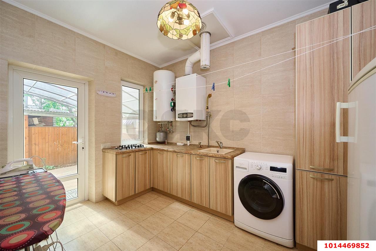 Фото №4: Дом 180&nbsp;м² + 3.5&nbsp;сот., 2&nbsp;эт. - Краснодар, Центральный внутригородской округ, мкр. Дубинка, ул. 9 Января, 107
