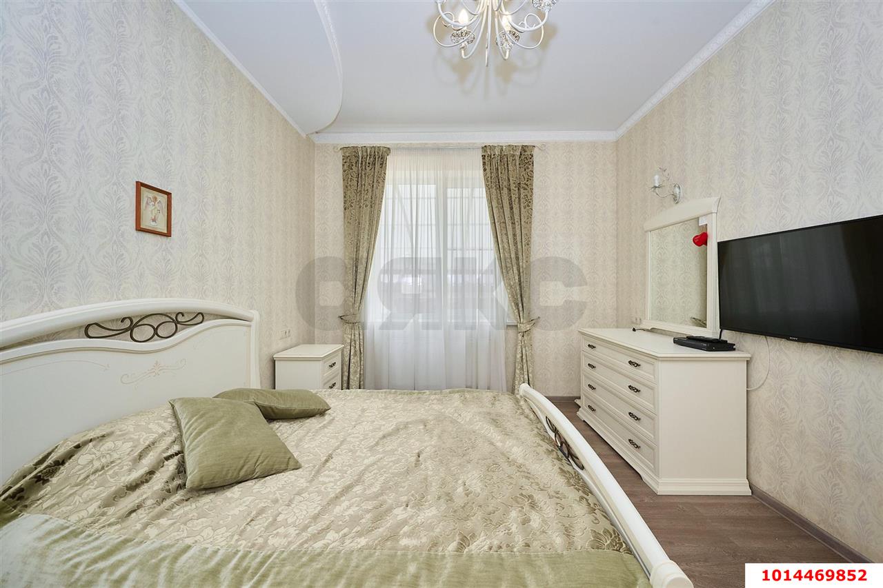 Фото №6: Дом 180&nbsp;м² + 3.5&nbsp;сот., 2&nbsp;эт. - Краснодар, Центральный внутригородской округ, мкр. Дубинка, ул. 9 Января, 107