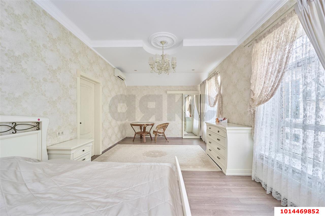 Фото №15: Дом 180&nbsp;м² + 3.5&nbsp;сот., 2&nbsp;эт. - Краснодар, Центральный внутригородской округ, мкр. Дубинка, ул. 9 Января, 107