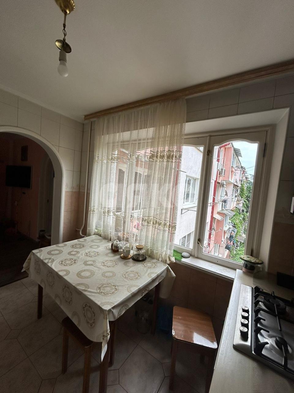 Фото №3: 4-комнатная квартира 80&nbsp;м², 4/5&nbsp;эт. - Сочи, Адлерский, Адлер, мкр. Голубые Дали, ул. Гастелло, 19