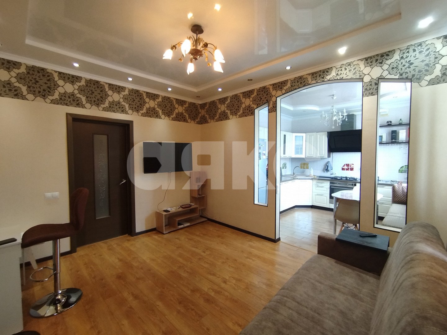 Фото №2: 2-комнатная квартира 51&nbsp;м², 3/3&nbsp;эт. - Горячий Ключ, мкр. Администрация, ул. Объездная, 1В