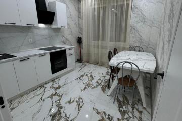 Фото №1: 1-комнатная квартира 35 м², 5/8 эт. - Краснодар, мкр. жилой комплекс Краски, ул. Краеведа Соловьёва, 6к5