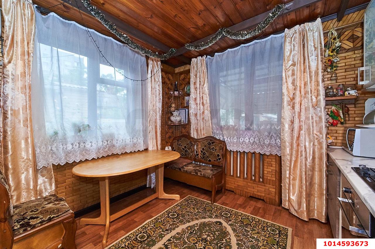 Фото №13: Дом 82&nbsp;м² + 1&nbsp;сот., 2&nbsp;эт. - Краснодар, Центральный внутригородской округ, мкр. Центральный, ул. Митрофана Седина, 46