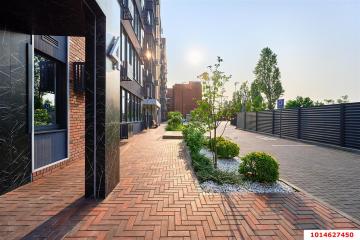 Фото №1: 2-комнатная квартира 60 м², 3/4 эт. - Краснодар, мкр. Фестивальный, ул. Круговая, 4/1
