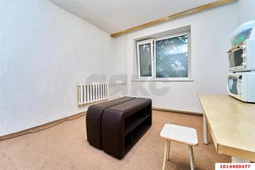 Фото №1: 1-комнатная квартира 45 м², 1/9 эт. - Краснодар, мкр. Хлопчато-бумажный Комбинат, ул. Уральская, 81Б