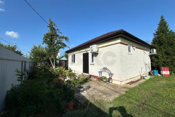 Фото №1: Дом 60&nbsp;м², 1&nbsp;эт. - СНТ Строитель, мкр. Прикубанский внутригородской округ, ул. Сливовая