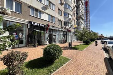 Фото №1: Торговое помещение 45&nbsp;м², 1/16&nbsp;эт. - Краснодар, мкр. жилой комплекс Альпы, ул. Командорская, 6