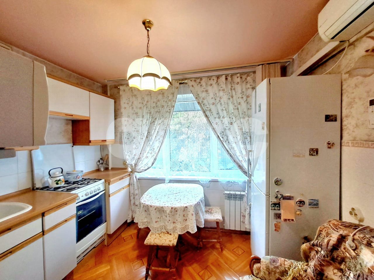 Фото №9: 2-комнатная квартира 48&nbsp;м², 4/5&nbsp;эт. - Сочи, р. Центральный, ул. Роз, 50