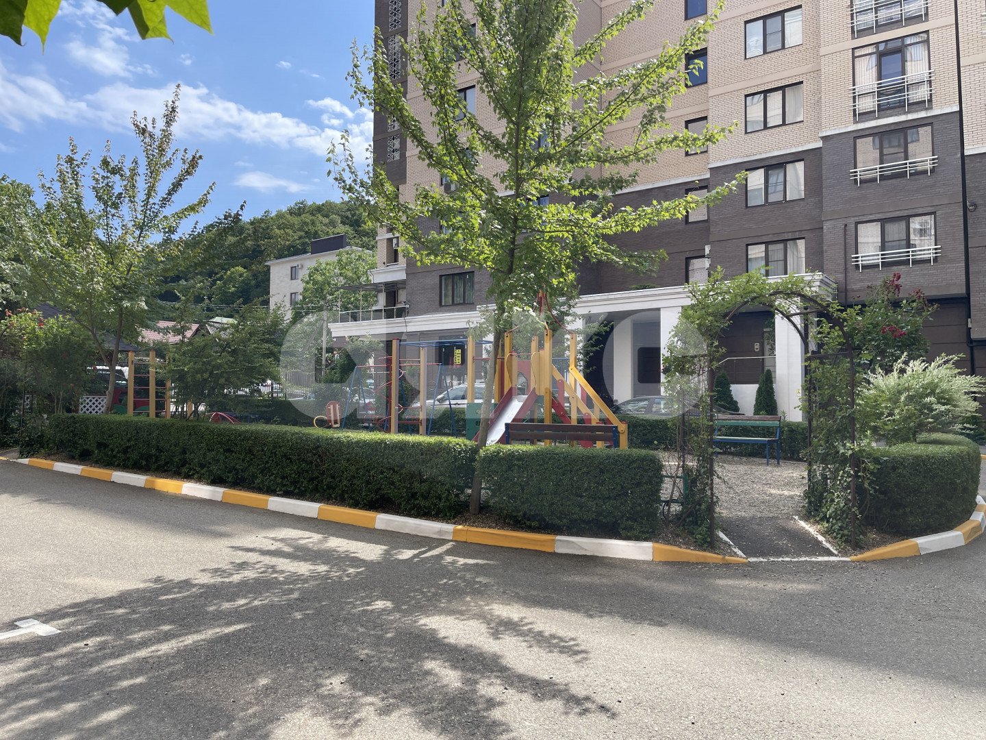Фото №3: 2-комнатная квартира 78&nbsp;м², 9/9&nbsp;эт. - Горячий Ключ, мкр. Курортная Зона, ул. Ленина, 8