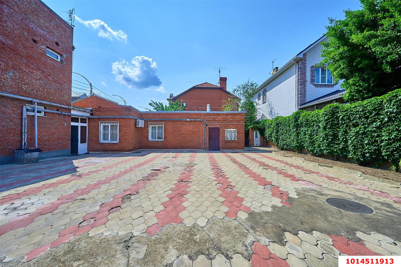 Фото №6: Отдельное здание 349&nbsp;м², 1/2&nbsp;эт. - Краснодар, Западный внутригородской округ, мкр. Сельскохозяйственный Институт, ул. 1-я Линия, 35