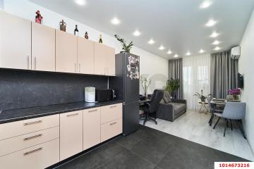 Фото №1: 2-комнатная квартира 57 м², 18/20 эт. - Краснодар, ж/м Пашковский, ул. Бородинская, 156/2