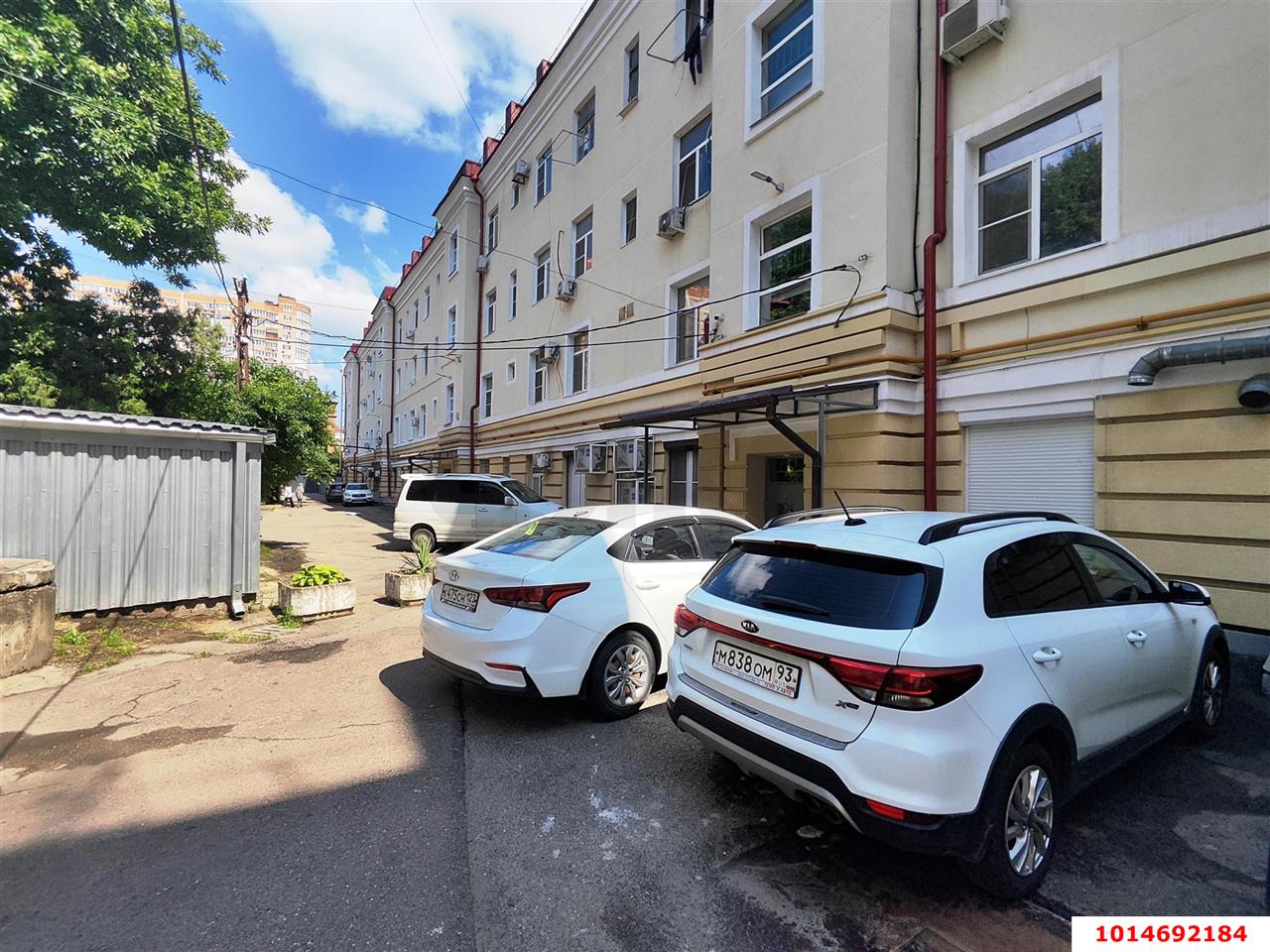 Фото №1: 4-комнатная квартира 125&nbsp;м², 4/5&nbsp;эт. - Краснодар, Центральный внутригородской округ, мкр. Завод Измерительных Приборов, ул. Зиповская, 1