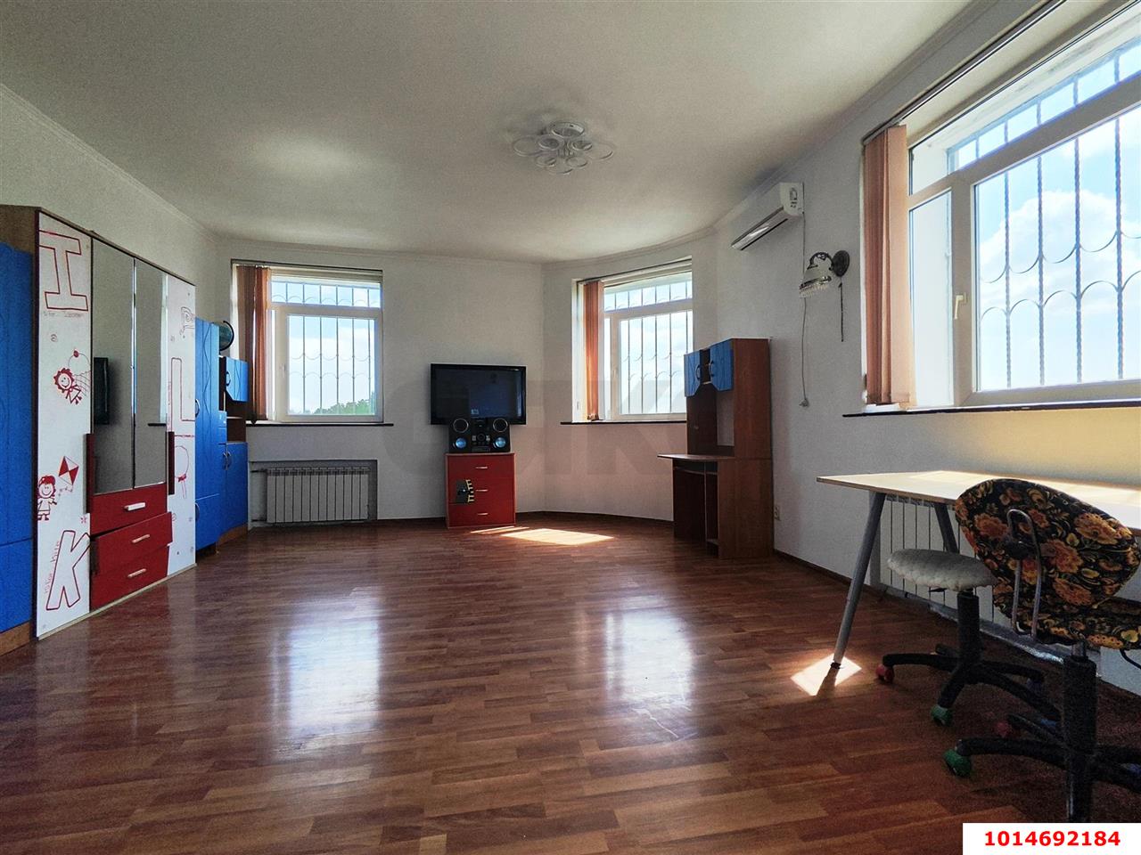 Фото №4: 4-комнатная квартира 125&nbsp;м², 4/5&nbsp;эт. - Краснодар, Центральный внутригородской округ, мкр. Завод Измерительных Приборов, ул. Зиповская, 1