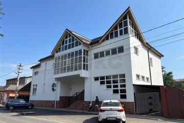 Фото №1: Отдельное здание 700&nbsp;м², 1/4&nbsp;эт. - Краснодар, ж/м Пашковский, ул. Фадеева, 313