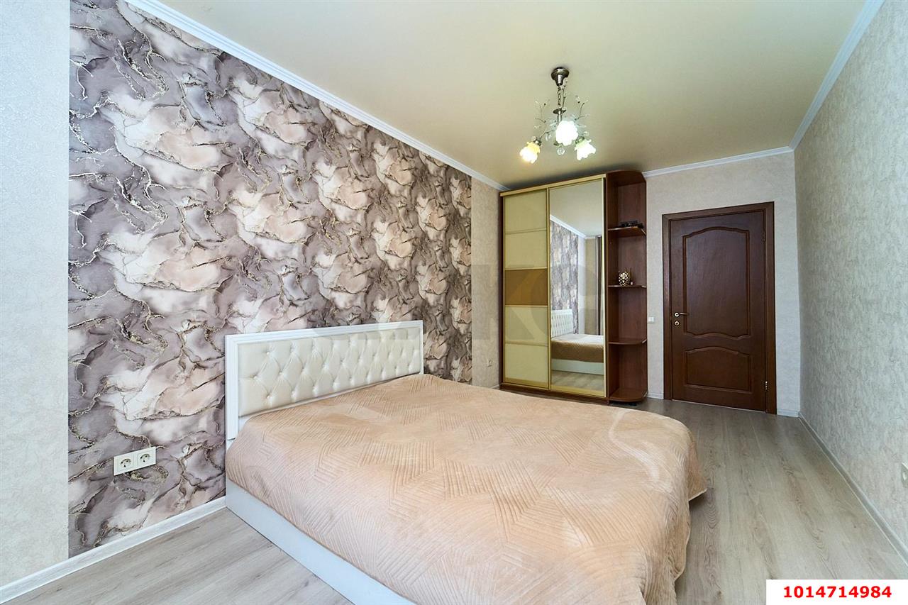 Фото №9: 2-комнатная квартира 70&nbsp;м², 4/6&nbsp;эт. - Краснодар, Прикубанский внутригородской округ, мкр. Музыкальный, ул. имени Ф.И. Шаляпина, 25