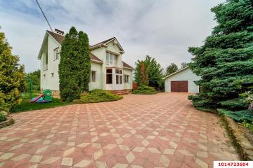 Фото №1: Дом 199&nbsp;м², 2&nbsp;эт. - Краснодар, мкр. Завод Радиоизмерительных Приборов, ул. 21-го Партсъезда, 164