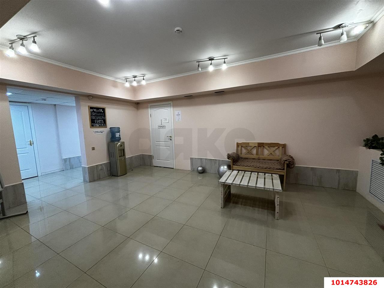 Фото №11: Торговое помещение 713&nbsp;м², 16&nbsp;эт. - Краснодар, мкр. Западный внутригородской округ, ул. Бабушкина, 295