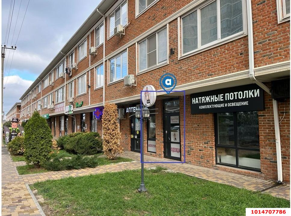 Фото №2: Торговое помещение 62&nbsp;м², 1/3&nbsp;эт. - Краснодар, Прикубанский внутригородской округ, Калинино, имени Петра Метальникова, мкр. ЖК Арбатский, ул. Цезаря Куникова, 18к10