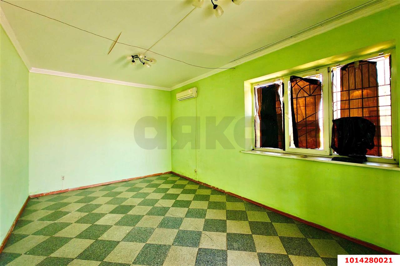 Фото №12: Отдельное здание 250&nbsp;м², 1/1&nbsp;эт. - Тлюстенхабль, ул. Джубгинское шоссе, 94