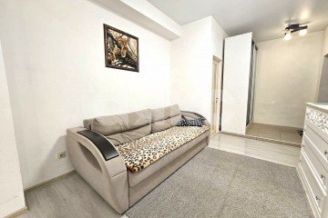 Фото №1: 3-комнатная квартира 51&nbsp;м², 1/8&nbsp;эт. - Сочи, мкр. Заречный, ул. Голенева, 17/4