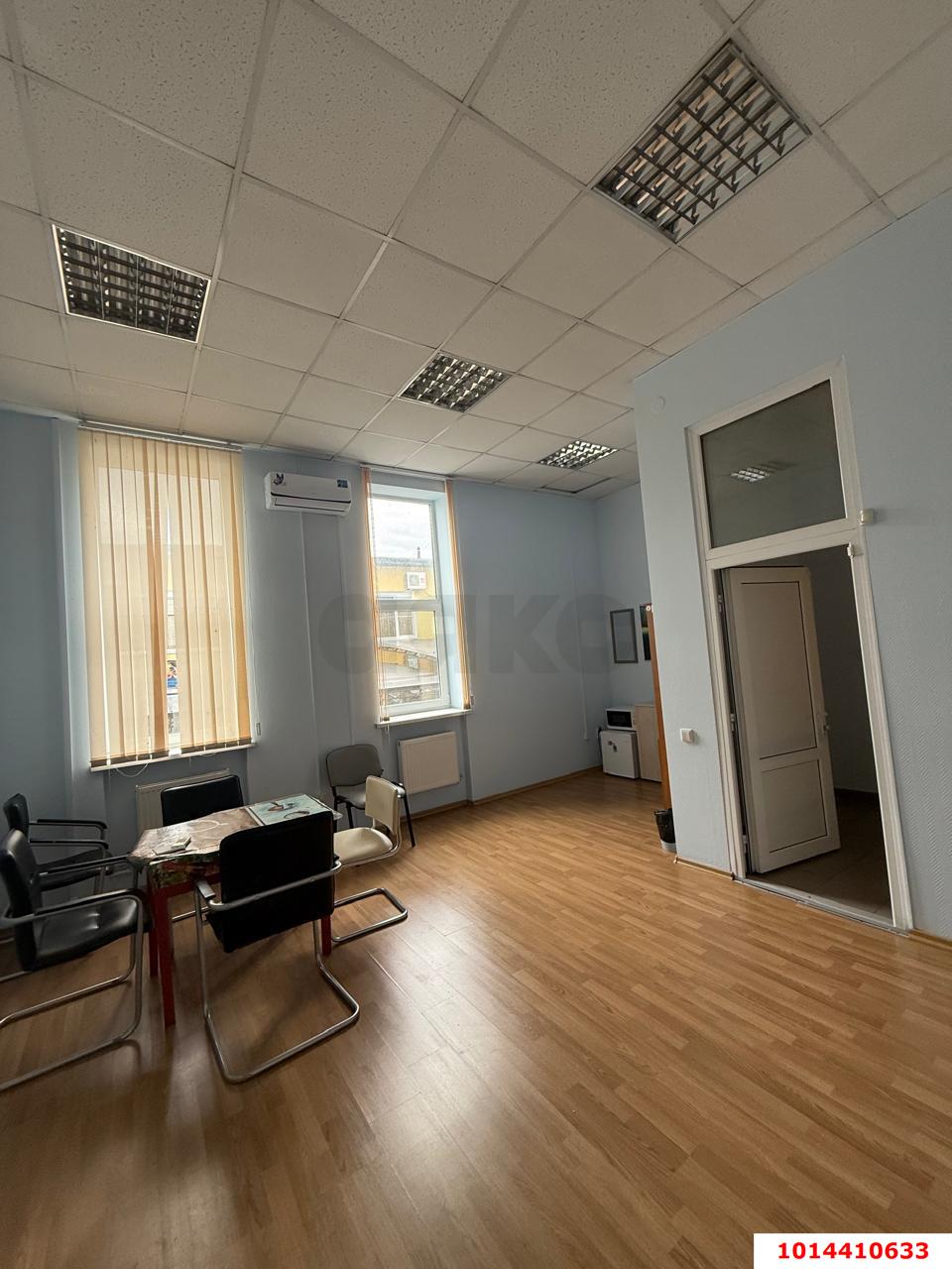 Фото №2: Отдельное здание 162&nbsp;м², 1/2&nbsp;эт. - Краснодар, Карасунский внутригородской округ, мкр. Черёмушки, ул. Таманская, 156
