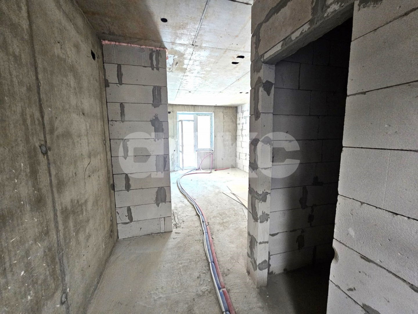 Фото №2: Студия 40&nbsp;м², 4/17&nbsp;эт. - Сочи, Хостинский, мкр. Бытха, ул. Ясногорская, 16А