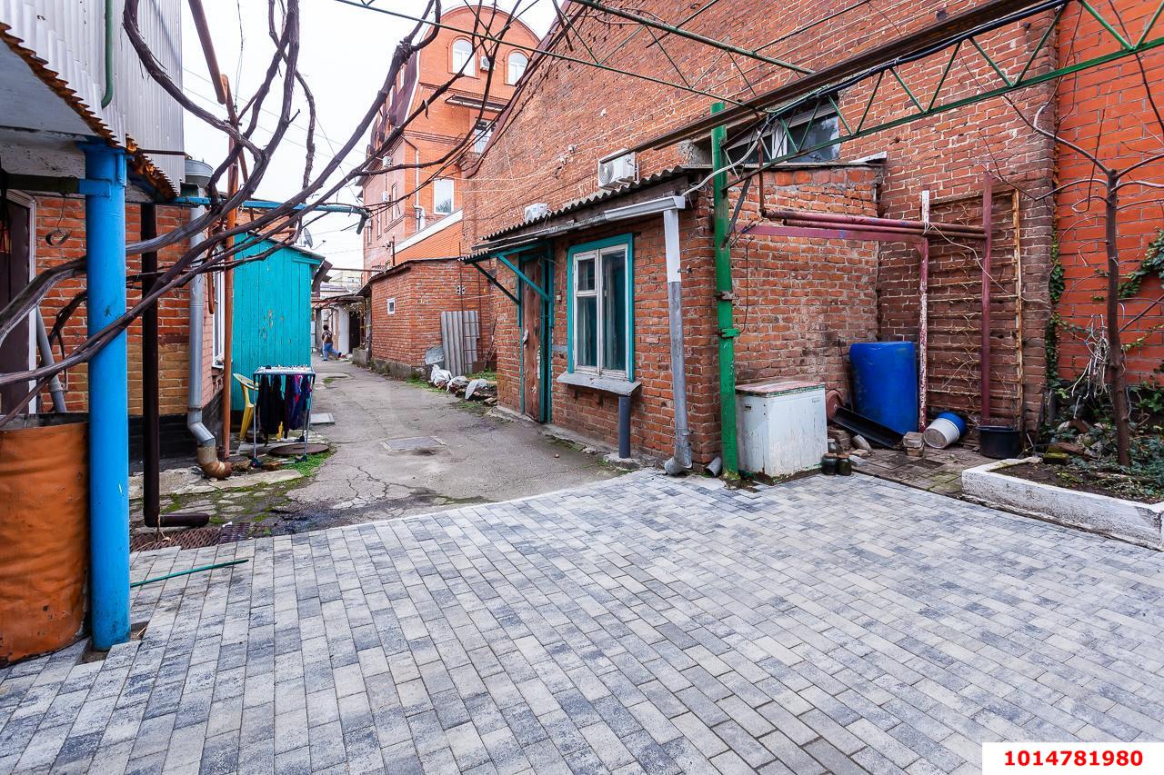 Фото №1: Часть дома 41&nbsp;м² + 1&nbsp;сот., 1&nbsp;эт. - Краснодар, Западный внутригородской округ, мкр. Центральный, ул. Кирова, 17