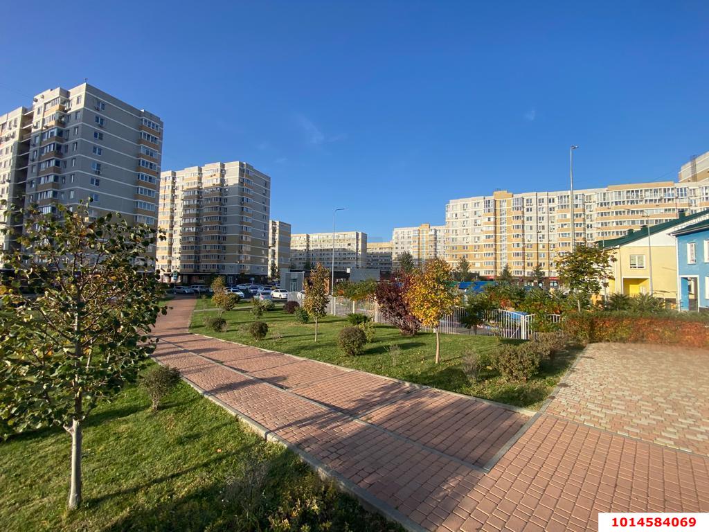 Фото №7: Торговое помещение 83&nbsp;м², 1/10&nbsp;эт. - Краснодар, Прикубанский внутригородской округ, Славянский, мкр. Светлоград, ул. Красных Партизан, 1/4к11