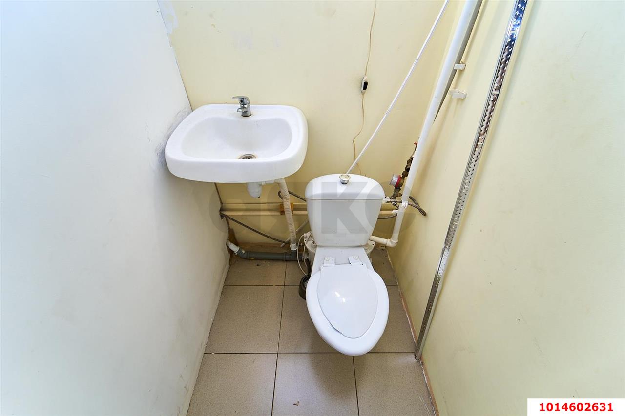 Фото №9: Торговое помещение 32&nbsp;м², 16&nbsp;эт. - Краснодар, Прикубанский внутригородской округ, мкр. Репино, пр-д Репина, 34