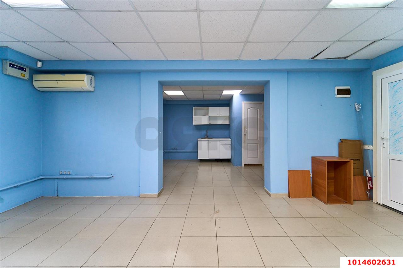 Фото №2: Торговое помещение 32&nbsp;м², 16&nbsp;эт. - Краснодар, Прикубанский внутригородской округ, мкр. Репино, пр-д Репина, 34