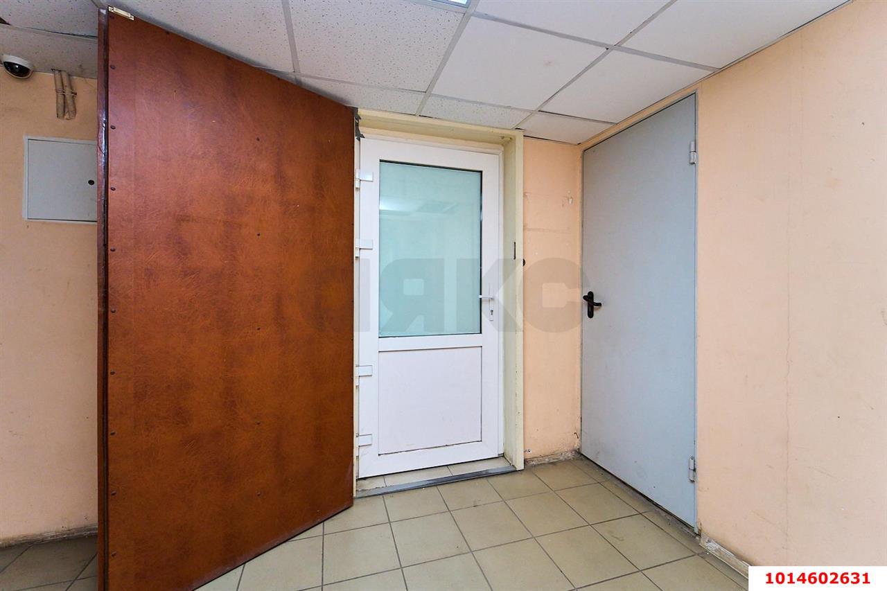 Фото №14: Торговое помещение 32&nbsp;м², 16&nbsp;эт. - Краснодар, Прикубанский внутригородской округ, мкр. Репино, пр-д Репина, 34