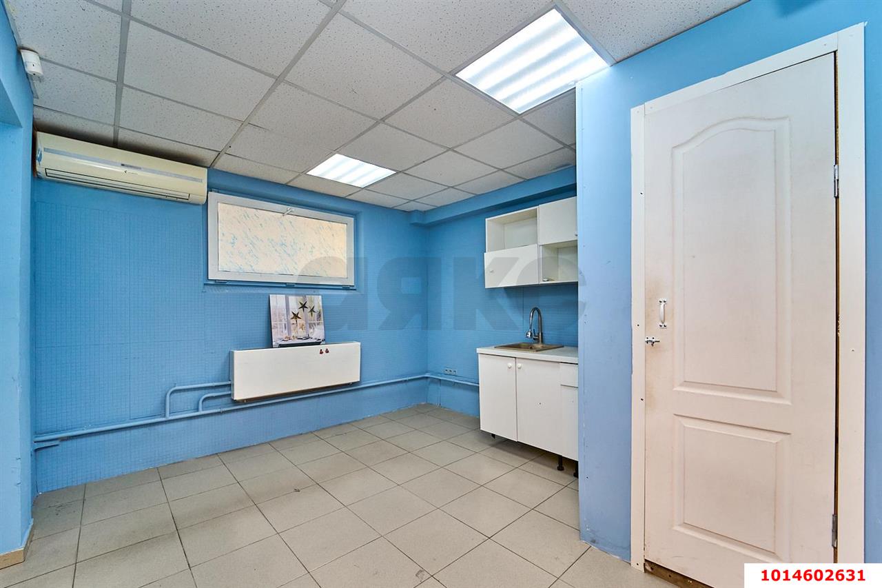 Фото №6: Торговое помещение 32&nbsp;м², 16&nbsp;эт. - Краснодар, Прикубанский внутригородской округ, мкр. Репино, пр-д Репина, 34