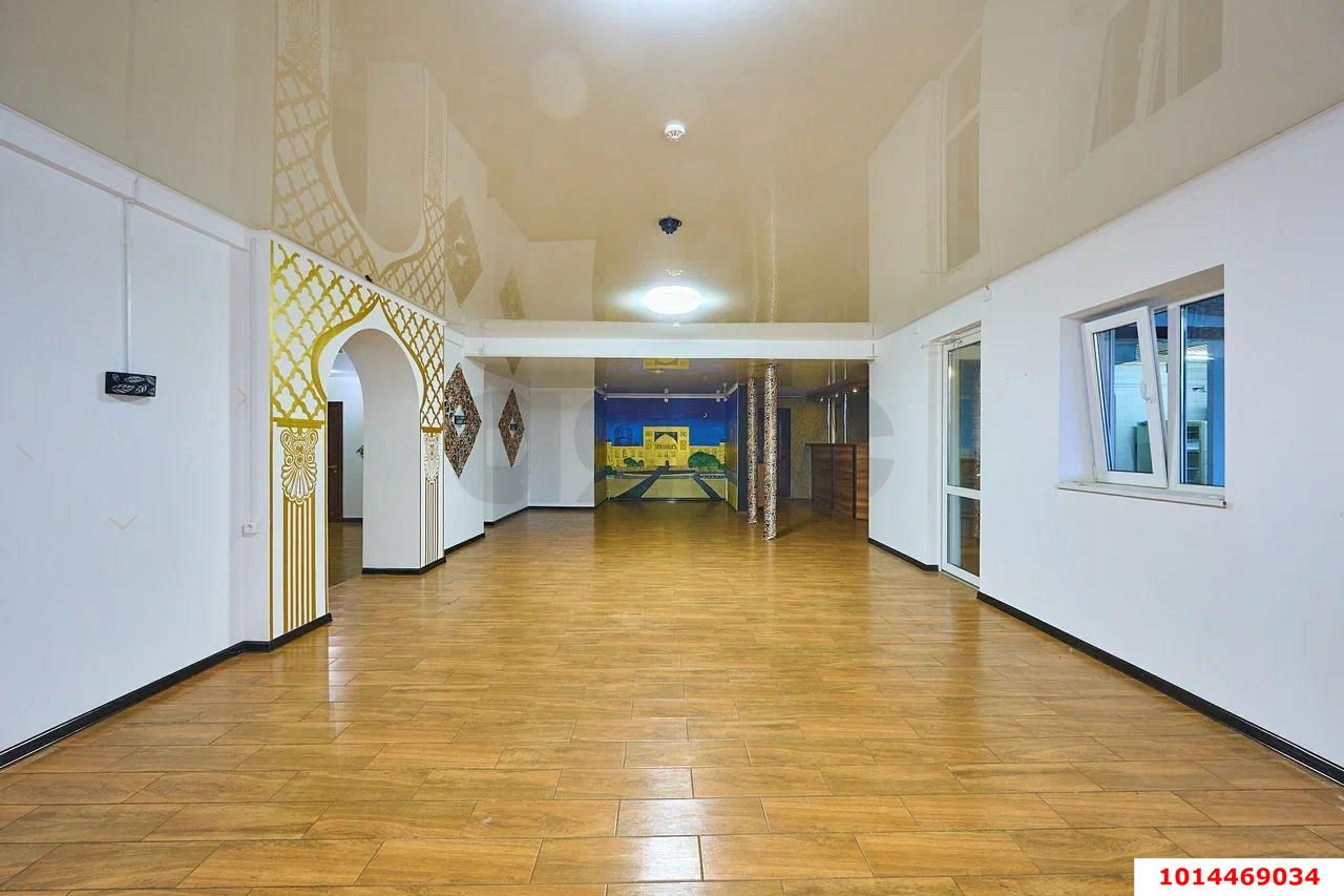 Фото №6: Отдельное здание 140&nbsp;м², 1/1&nbsp;эт. - Краснодар, Западный внутригородской округ, мкр. Юбилейный, пр-кт Чекистов, 17Ж
