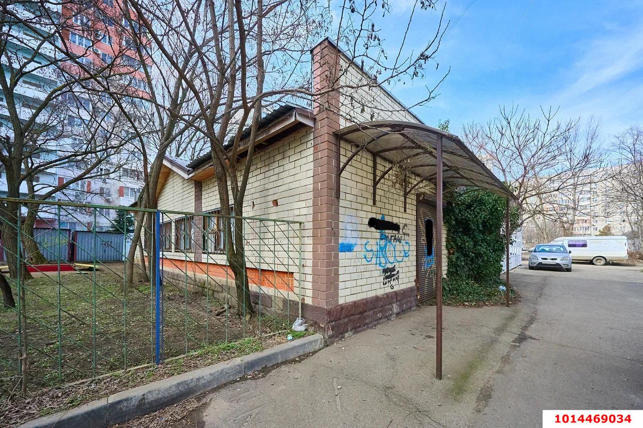 Фото №16: Отдельное здание 140&nbsp;м², 1/1&nbsp;эт. - Краснодар, Западный внутригородской округ, мкр. Юбилейный, пр-кт Чекистов, 17Ж