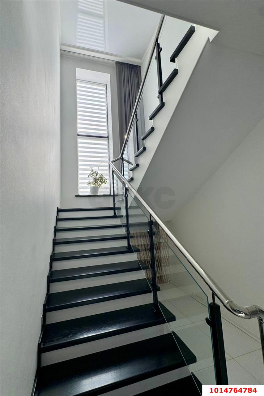 Фото №10: Дом 388&nbsp;м² + 28&nbsp;сот., 2&nbsp;эт. - Тугургой, ул. Школьная, 5