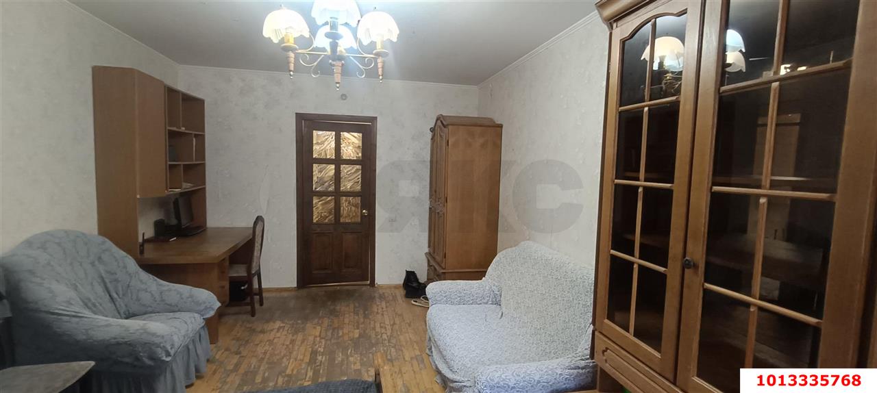Фото №2: 4-комнатная квартира 90&nbsp;м², 1/10&nbsp;эт. - Краснодар, Западный внутригородской округ, мкр. Юбилейный, ул. 70-летия Октября, 26